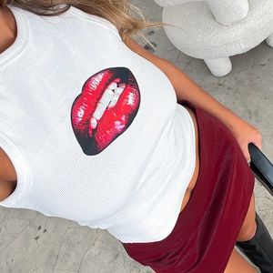 WHITE FOX BOUTIQUE LIPS TOP